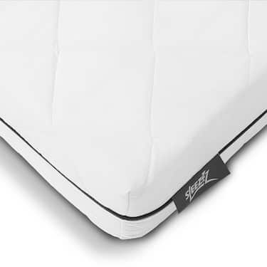Sleezzz Superior taskujousipatja 90 x 200 cm, korkeus 18 cm, lujuusluokka H3 + CloudComfort Basic mikrokuitupatja 135 x 200 cm + 80 x 80 cm.